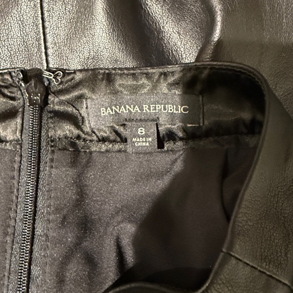 Black Banana Republic Leather Skirt - Picture 3 of 3